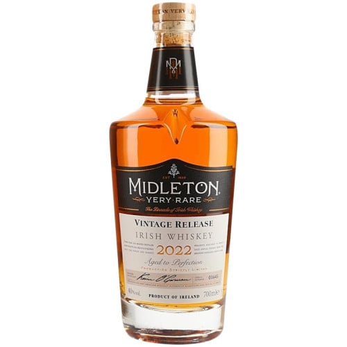 Midleton Very Rare 2022 Irish Whiskey bottle